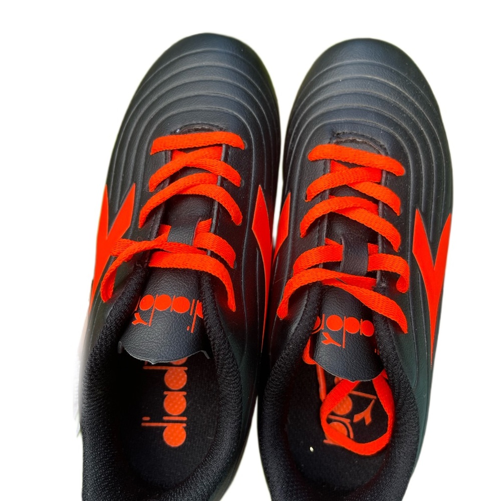 ⚽️NEW DIADORA CLEATS⚽️ - Picture 4 of 5